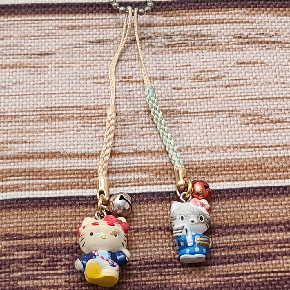 Vintage Sanrio Hello Kitty Braided Strap Zipper Purse Backpck Charms Accessories